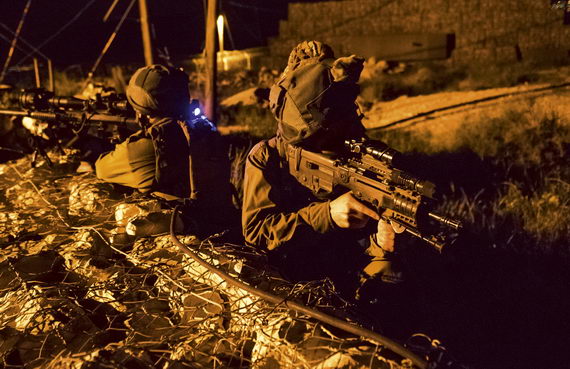 Ночные учения спецподразделения «Римон» в Иорданской долине 10 марта 2016. Пресс‑служба Армии обороны Израиля