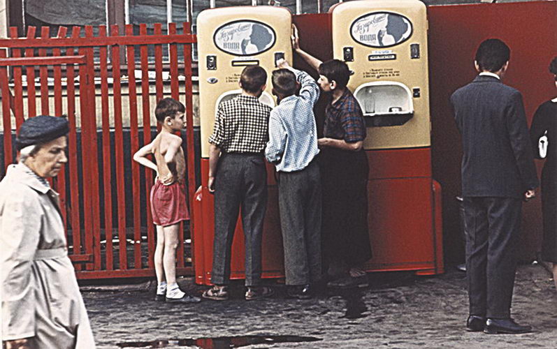 Дмитрий Бальтерманц. Арбатская площадь. 1958. Собрание МАММ/МДФ