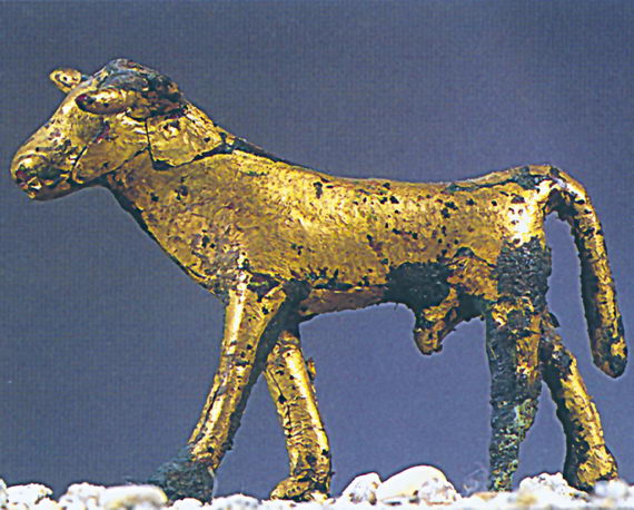 Бронзовый бык, изображающий бога Ваала. Ливия. I–II века до н. э. Лувр, Париж